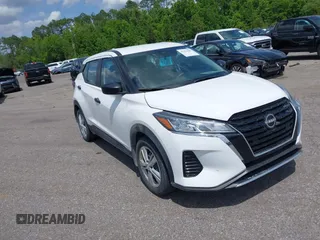 2022 Nissan Kicks S z VIN 3N1CP5BV3NL503498, wystawiony jako IAAI lot #42203907 z przebiegiem 30 139 mil mil oraz . Historia ofert i sprzedaży dostępna na DreamBid. Obrazek 1.