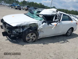 2024 Hyundai Elantra SE z VIN KMHLL4DG1RU798092, wystawiony jako IAAI lot #41985256 z przebiegiem 24 940 mil mil oraz . Historia ofert i sprzedaży dostępna na DreamBid. Obrazek 2.