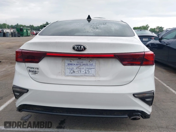 2019 Kia Forte LXS with VIN 3KPF24AD9KE012901, listed as a IAAI auction lot 42376006 with 20,460 mi miles and . Bid and sale history available at DreamBid. Image 16.
