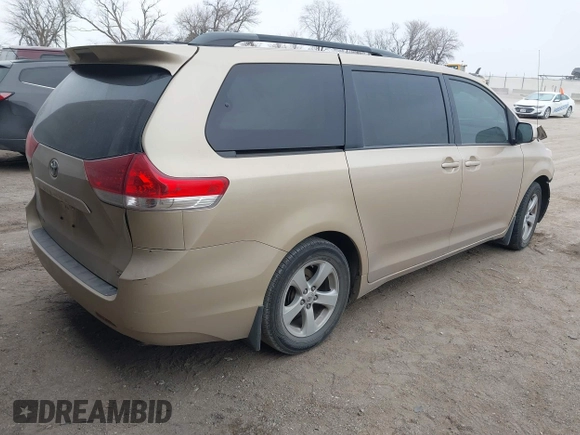 2011 Toyota Sienna LE AAS with VIN 5TDKK3DC4BS168541, listed as a IAAI auction lot 41564580 with Not Provided miles. Bid and sale history available at carsss.com. Image 4.