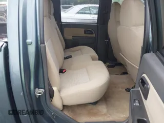 2006 Chevrolet Colorado 1LT z VIN 1GCCS136X68308087, wystawiony jako IAAI lot #42336077 z przebiegiem 235 728 mil mil oraz . Historia ofert i sprzedaży dostępna na DreamBid. Obrazek 8.