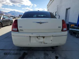2006 Chrysler 300 Touring with VIN 2C3KK53G46H417283, listed as a Copart auction lot 76683244 with 199,688 mi miles and Salvage Title. Bid and sale history available at carsss.com. Image 6.