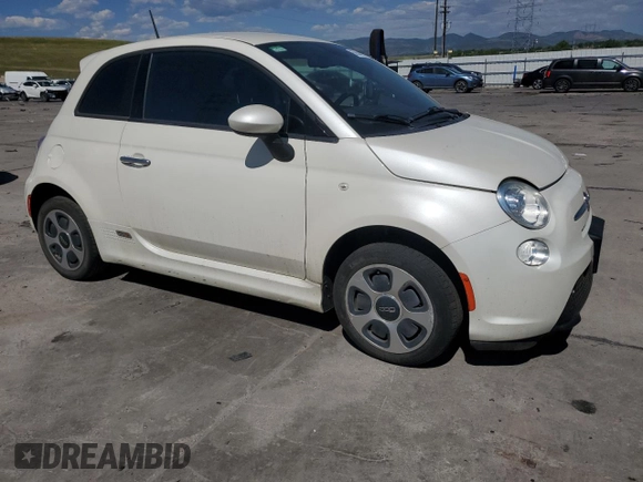 2015 FIAT 500e с VIN 3C3CFFGE9FT522920, выставлен на аукционе Copart как лот 62600915 с пробегом 53 300 миль миль и Чистый • Clean title. История ставок и продаж доступна на DreamBid. Изображение 4.