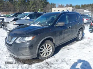 2017 Nissan Rogue SV z VIN KNMAT2MV0HP608665, wystawiony jako IAAI lot #41527630 z przebiegiem 91 335 mil mil oraz . Historia ofert i sprzedaży dostępna na DreamBid. Obrazek 16.