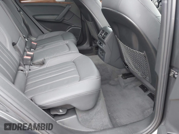 2023 Audi Q5 S line Premium Plus z VIN WA1EAAFY6P2161080, wystawiony jako IAAI lot #41282613 z przebiegiem 20 268 mil mil oraz . Historia ofert i sprzedaży dostępna na DreamBid. Obrazek 8.