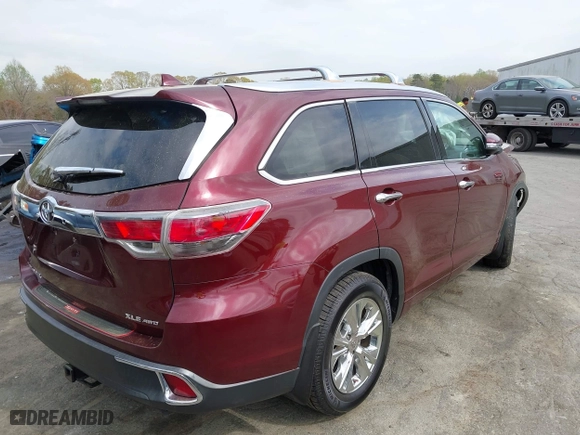 2014 Toyota Highlander XLE with VIN 5TDJKRFH4ES066765, listed as a IAAI auction lot 41952367 with 94,219 mi miles. Bid and sale history available at carsss.com. Image 4.