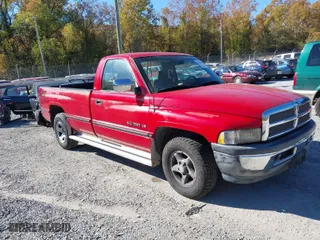 1996 Dodge Ram 1500 with VIN 1B7HC16Y4TS675808, listed as a IAAI auction lot 40653151 with 245,747 mi miles. Bid and sale history available at carsss.com. Image 1.