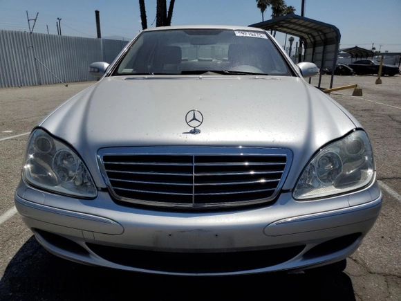 2006 Mercedes-Benz S 500 z VIN WDBNG84J66A468769, wystawiony jako Copart lot #59215775 z przebiegiem 182 272 mil mil oraz Czysty tytuł • Clean title. Historia ofert i sprzedaży dostępna na DreamBid. Obrazek 5.