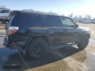 2017 Toyota 4Runner SR5 with VIN JTEZU5JR2H5158050, listed as a Copart auction lot 42636795 with 67,698 mi miles and Salvage Title. Bid and sale history available at carsss.com. Image 3.