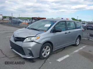 2018 Toyota Sienna L with VIN 5TDZZ3DC4JS945535, listed as a IAAI auction lot 42219652 with 129,059 mi miles and . Bid and sale history available at DreamBid. Image 17.