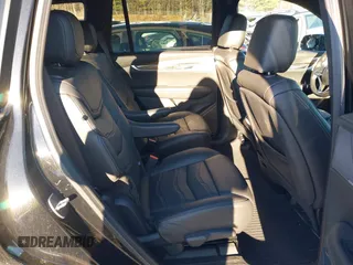 2024 Cadillac XT6 AWD Sport z VIN 1GYKPHRS4RZ700307, wystawiony jako IAAI lot #41257556 z przebiegiem 18 292 mil mil oraz . Historia ofert i sprzedaży dostępna na DreamBid. Obrazek 8.