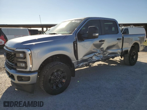2024 Ford Super Duty F-250 SRW XL with VIN 1FT8W2BA5REC59750, listed as a Copart auction lot 48679475 with 2,724 mi miles and Salvage Title. Bid and sale history available at carsss.com. Image 1.