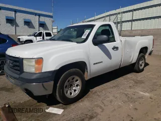 2010 GMC Sierra 1500 Work Truck z VIN 1GTPCTEX5AZ297499, wystawiony jako Copart lot #53904145 z przebiegiem 220 411 mil mil oraz Czysty tytuł • Clean title. Historia ofert i sprzedaży dostępna na DreamBid. Obrazek 1.