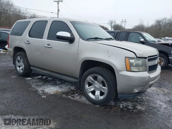 2009 Chevrolet Tahoe Special Service Vehicle with VIN 1GNFK03079R261304, listed as a IAAI auction lot 41555607 with 182,880 mi miles. Bid and sale history available at carsss.com. Image 1.