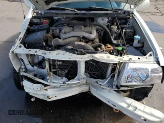 2005 Suzuki Grand Vitara LX z VIN JS3TD62V854201465, wystawiony jako Copart lot #61460344 z przebiegiem 204 784 mil mil oraz Szkoda całkowita • Salvage title. Historia ofert i sprzedaży dostępna na DreamBid. Obrazek 12.