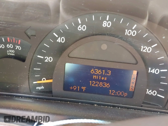 2004 Mercedes-Benz C 240 z VIN WDBRF61J94A558752, wystawiony jako IAAI lot #42101152 z przebiegiem 122 836 mil mil oraz . Historia ofert i sprzedaży dostępna na DreamBid. Obrazek 7.