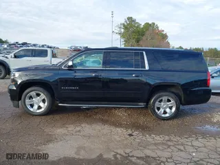 2020 Chevrolet Suburban Premier with VIN 1GNSCJKC0LR121728, listed as a IAAI auction lot 41105003 with 43,820 mi miles. Bid and sale history available at carsss.com. Image 14.