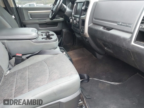 2016 Ram 1500 Big Horn z VIN 1C6RR6LG6GS319580, wystawiony jako IAAI lot #41911054 z przebiegiem 111 199 mil mil oraz . Historia ofert i sprzedaży dostępna na DreamBid. Obrazek 5.
