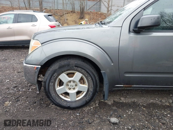 2008 Nissan Frontier SE z VIN 1N6AD06W78C438364, wystawiony jako IAAI lot #42093527 z przebiegiem 79 828 mil mil oraz . Historia ofert i sprzedaży dostępna na DreamBid. Obrazek 13.