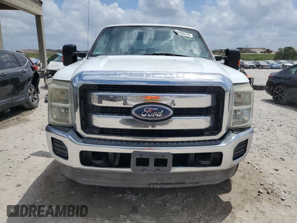 2012 Ford F-250 XL z VIN 1FT7W2B63CEA07395, wystawiony jako Copart lot #54406575 z przebiegiem 199 928 mil mil oraz Czysty tytuł • Clean title. Historia ofert i sprzedaży dostępna na DreamBid. Obrazek 5.