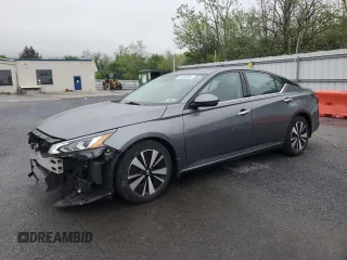 2019 Nissan Altima SV z VIN 1N4BL4DV2KC173832, wystawiony jako Copart lot #55787365 z przebiegiem 24 849 mil mil oraz Szkoda całkowita • Salvage title. Historia ofert i sprzedaży dostępna na DreamBid. Obrazek 1.