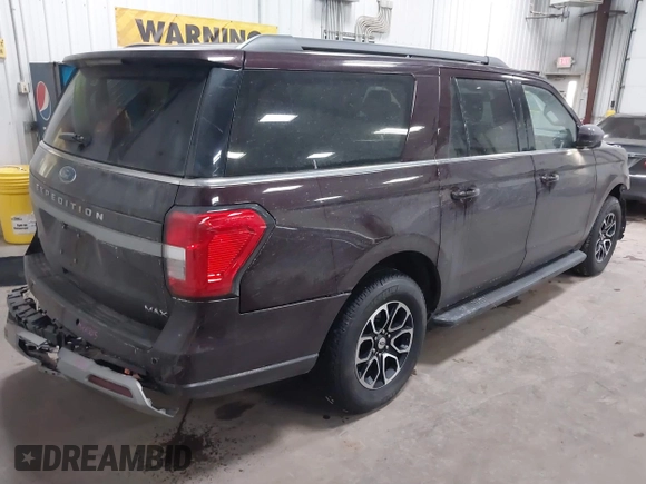 2024 Ford Expedition Max XLT with VIN 1FMJK1H86REA36110, listed as a IAAI auction lot 41518248 with 30,274 mi miles and . Bid and sale history available at DreamBid. Image 4.