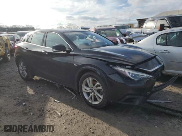 2018 Infiniti QX30 ESSENTIAL with VIN SJKCH5CP2JA057613, listed as a Copart auction lot 36877244 with 137,619 mi miles. Bid and sale history available at carsss.com. Image 4.