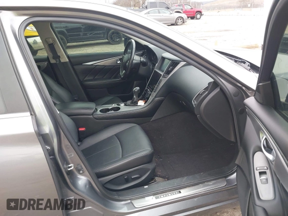 2016 Infiniti Q50 Premium with VIN JN1EV7AR5GM345768, listed as a IAAI auction lot 41738518 with 124,783 mi miles and . Bid and sale history available at carsss.com. Image 5.