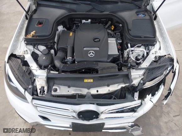 2019 Mercedes-Benz GLC with VIN WDC0G4KB0KV154015, listed as a IAAI auction lot 41049218 with 38,473 mi miles. Bid and sale history available at carsss.com. Image 10.