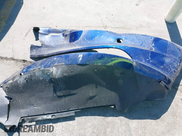 2025 Tesla Model 3 Long Range z VIN 5YJ3E1EB9SF886175, wystawiony jako IAAI lot #41648473 z przebiegiem 395 mil mil oraz . Historia ofert i sprzedaży dostępna na DreamBid. Obrazek 11.