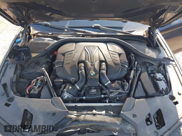2018 BMW 5 Series M550i xDrive with VIN WBAJB9C55JB286747, listed as a IAAI auction lot 42583106 with 141,102 mi miles and . Bid and sale history available at DreamBid. Image 10.