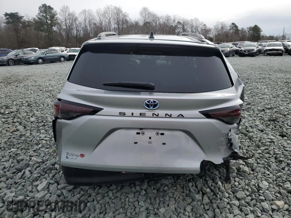 2025 Toyota Sienna XLE with VIN 5TDJRKEC7SS227680, listed as a Copart auction lot 48118175 with 1,085 mi miles and Salvage Title. Bid and sale history available at carsss.com. Image 6.