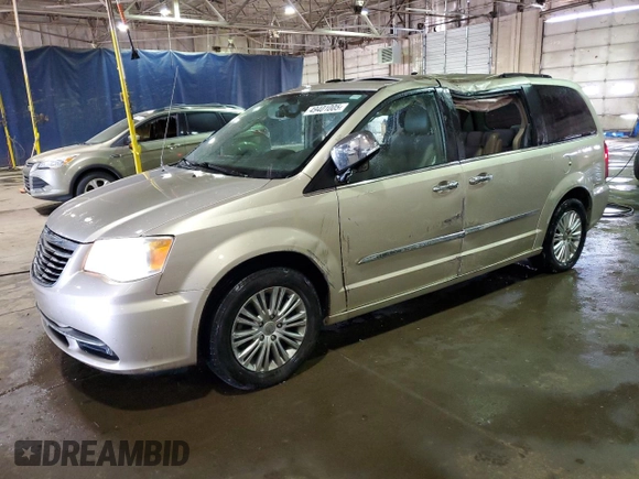 2013 Chrysler Town & Country Limited with VIN 2C4RC1GG0DR695275, listed as a Copart auction lot 49401005 with 182,802 mi miles and Clean Title. Bid and sale history available at carsss.com. Image 1.