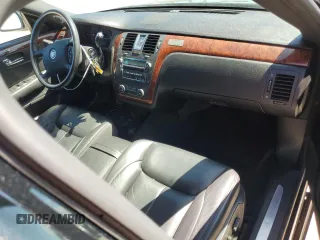 2006 Cadillac DTS Professional z VIN 1GEEH06Y96U500890, wystawiony jako Copart lot #49644035 z przebiegiem 72 041 mil mil oraz Szkoda całkowita • Salvage title. Historia ofert i sprzedaży dostępna na DreamBid. Obrazek 8.