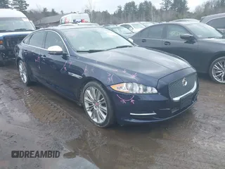 2015 Jaguar XJ Portfolio с VIN SAJWJ2GD0F8V83497, выставлен на аукционе IAAI как лот 41697285 с пробегом 52 311 миль миль и . История ставок и продаж доступна на DreamBid. Изображение 1.