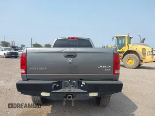 2006 Dodge 2500 SLT z VIN 1D7KS28C56J235984, wystawiony jako IAAI lot #42232600 z przebiegiem 366 134 mil mil oraz . Historia ofert i sprzedaży dostępna na DreamBid. Obrazek 16.