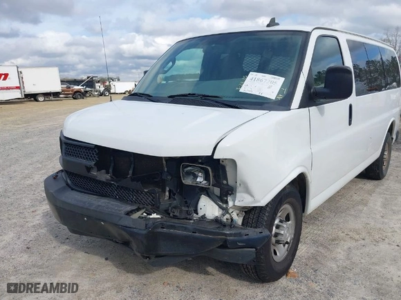 2017 Chevrolet Express Cargo Van with VIN 1GCWGAFF1H1130804, listed as a IAAI auction lot 41867205 with 191,355 mi miles. Bid and sale history available at carsss.com. Image 6.