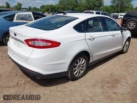 2016 Ford Fusion S z VIN 3FA6P0G75GR186532, wystawiony jako IAAI lot #42768557 z przebiegiem 172 367 mil mil oraz . Historia ofert i sprzedaży dostępna na DreamBid. Obrazek 4.