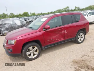 2016 Jeep Compass Latitude z VIN 1C4NJDEB8GD691172, wystawiony jako IAAI lot #42396044 z przebiegiem 172 012 mil mil oraz . Historia ofert i sprzedaży dostępna na DreamBid. Obrazek 2.
