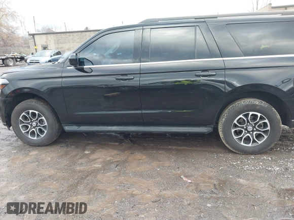 2024 Ford Expedition Max XLT with VIN 1FMJK1H80REA23644, listed as a IAAI auction lot 41113542 with 26,360 mi miles and . Bid and sale history available at DreamBid. Image 15.
