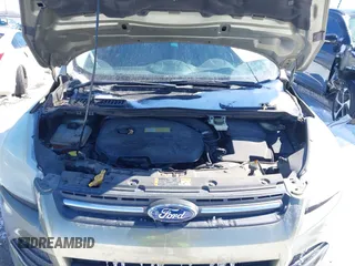 2013 Ford Escape SE with VIN 1FMCU0GX4DUC60741, listed as a IAAI auction lot 41592770 with 121,972 mi miles and . Bid and sale history available at DreamBid. Image 10.