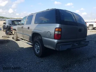 2000 Chevrolet Suburban LS with VIN 3GNEC16T0YG177411, listed as a Copart auction lot 52036980 with 299,641 mi miles and Non Repairable. Bid and sale history available at carsss.com. Image 3.