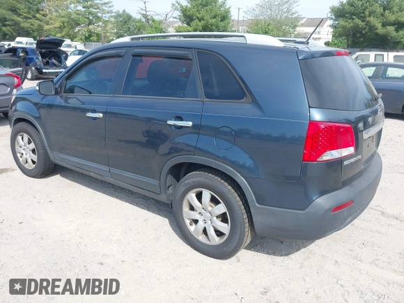 2011 Kia Sorento LX with VIN 5XYKT4A27BG085049, listed as a IAAI auction lot 42249462 with 218,039 mi miles and . Bid and sale history available at DreamBid. Image 3.