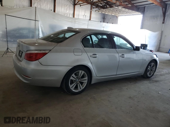 2009 BMW 5 Series 528i with VIN WBANU53569C119324, listed as a Copart auction lot 50292185 with 61,506 mi miles and Salvage Title. Bid and sale history available at carsss.com. Image 3.