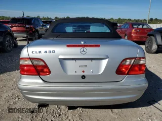 2002 Mercedes-Benz CLK 320/430 with VIN WDBLK70GX2T106873, listed as a Copart auction lot 71202824 with 140,233 mi miles and Salvage Title. Bid and sale history available at DreamBid. Image 6.