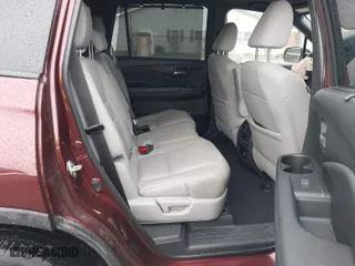2019 Honda Passport Touring with VIN 5FNYF8H99KB005625, listed as a IAAI auction lot 41905030 with 64,998 mi miles. Bid and sale history available at carsss.com. Image 8.