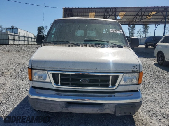 2003 Ford Econoline Passenger XL с VIN 1FBSS31L13HB49492, выставлен на аукционе Copart как лот 49438185 с пробегом 186 651 миль миль и Списание • Salvage title. История ставок и продаж доступна на DreamBid. Изображение 5.