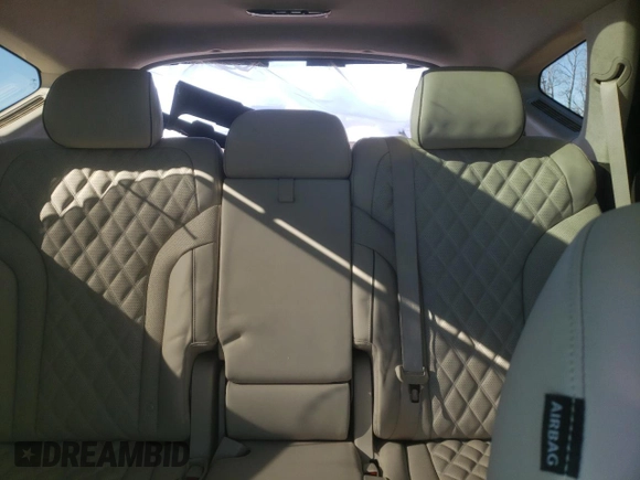 2022 Genesis GV80 z VIN KMUHCESC8NU084418, wystawiony jako Copart lot #86645144 z przebiegiem 34 815 mil mil oraz Szkoda całkowita • Salvage title. Historia ofert i sprzedaży dostępna na DreamBid. Obrazek 10.