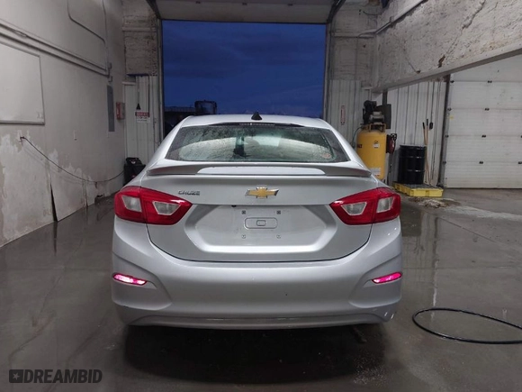 2017 Chevrolet Cruze LS with VIN 1G1BC5SM3H7107911, listed as a IAAI auction lot 41254809 with NaN miles. Bid and sale history available at carsss.com. Image 17.