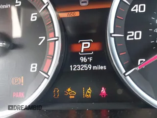 2018 Acura TLX w/A-SPEC Pkg z VIN 19UUB2F65JA002553, wystawiony jako IAAI lot #40023121 z przebiegiem 123 259 mil mil oraz . Historia ofert i sprzedaży dostępna na DreamBid. Obrazek 15.
